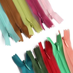 ซิปคุณภาพสูงแบบกำหนดเอง ปลายปิด 3 #   ซิปซ่อนแบบลูกไม้สำหรับชุดเดรส - Product Image 1