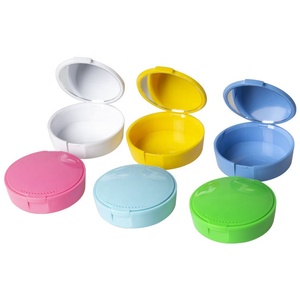 MRDEN alineador de ortodoncia estuche de almacenamiento dental con cojín de silicona y espejo redondo caja de retención de <span class=keywords><strong>dentadura</strong></span> - Product Image 2