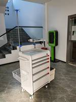 Chariot médical d'urgence en acier inoxydable Hochey Medical avec tiroirs verrouillables et roues silencieuses