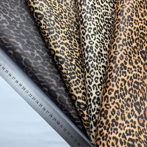 Gran oferta de material especial de cuero de PVC con estampado de leopardo para bolsos de zapatos