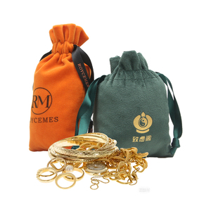 Pochette à cordon en polyester avec logo personnalisé, sac enveloppe à rabat, prix de gros pour l'emballage de bagues, colliers, bracelets et cadeaux - Product Image 1