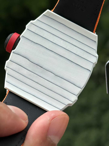 นาฬิกาจักรกลทูร์บิญอง YRM27-02 - ตัวเรือนคาร์บอนไฟเบอร์ หน้าปัด 42 มม. กันน้ำ 3BAR กระจกแซฟไฟร์ - Product Image 5