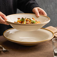 Assiette à dîner en céramique de style Wabi-sabi, design minimaliste moderne, design côtelé, assiette creuse, passe au micro-ondes, écologique, durable, pour servir des salades