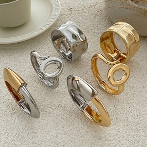 Brazaletes Gruesos con Forma de <span class=keywords><strong>O</strong></span> de Geometría Exagerada para Mujer, Brazaletes Punk para Fiesta, Accesorios de Moda, Regalos de Joyería - Product Image 6