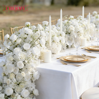 Centre de table de mariage OEM Dalian Chermy, composition florale de roses blanches et rouges, chemin de table en fleurs artificielles en soie, fleurs pour allée centrale