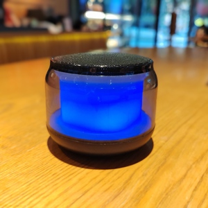 Trong Suốt Mát Nhỏ Loa Siêu Trầm Điện Thoại Di Động Máy Tính Máy Tính Để Bàn Không Dây Di Động Nhà Ngoài Trời <span class=keywords><strong>Mini</strong></span> Loa - Product Image 6