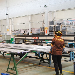 Profilé en aluminium <span class=keywords><strong>brossé</strong></span> or/argent, 55mm, profil OEM, pour cadres de photo personnalisés à singapour - Product Image 6