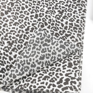 Papel <span class=keywords><strong>de</strong></span> Regalo Desechable con Estampado <span class=keywords><strong>de</strong></span> Leopardo para Envolver Regalos Empresariales - Product Image 5