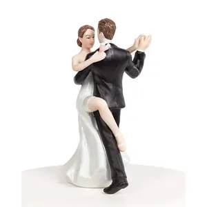 Sexy dansen paar wedding cake topper keramische taart figuur voor bruiloft decor of geschenken