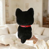 Peluche chat assis mignon avec collier, poupée en peluche chaton, peluche chat de dessin animé douce pour la décoration de la maison, cadeau en gros pour enfants