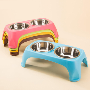 Comedero Doble Elevado Ajustable para Perros, Platos de Acero Inoxidable para Comida y Agua, para Uso en Interiores - Product Image 4
