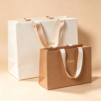 Sac en papier fantaisie pour cosmétiques avec poignées en ruban vert, personnalisé avec logo imprimé, idéal pour cadeaux et bijoux