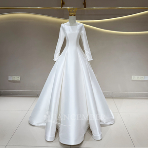 Robes de mariée JFH120 modernes, style chapelle, en dentelle et cristal, modestes, en satin, à manches longues, coupe trapèze, couleur ivoire - Product Image 1