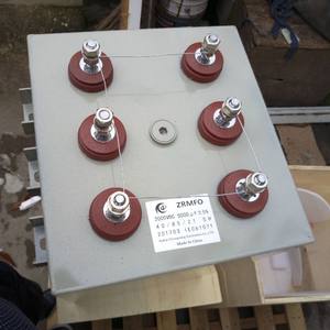 2000VDC 2000uf Condensateur d'impulsion de stockage à courant élevé et à haute énergie avec <span class=keywords><strong>coque</strong></span> en métal - Product Image 4