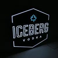 Hochwertige 3D-Tiefen-Tunnel-Infinity-Spiegel Leitfähiges Glas LED-Beschilderung Kundenspezifisches Design für E-Sport-Arena Gaming-Raum-Dekoration