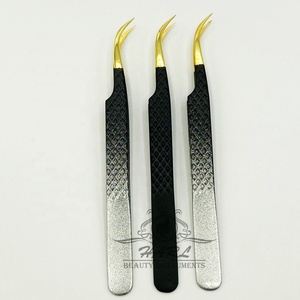 Pince à épiler noire et dorée pour extensions de cils, pince courbée pour isolation des cils - Product Image 4