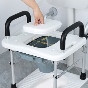 Suministros de terapia de rehabilitación Altura ajustable Impermeable Giratorio 360 grados Silla de ducha giratoria Silla de baño de aleación de aluminio - Product Image 2