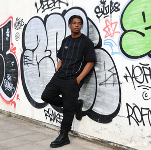 T-shirt streetwear pour homme, qualité supérieure, coupe ample, mélange polyester/coton, logo personnalisé sur le devant, respirant, design décontracté - Product Image 2