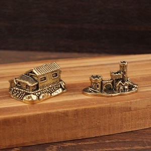 Miniatures décoratives en laiton de maison et de château pour la maison et le bureau, idéales pour la présentation sur table, cadeaux et souvenirs - Product Image 2