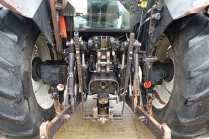 Tractores usados <span class=keywords><strong>Valtra</strong></span> 8150 125HP, <span class=keywords><strong>tractor</strong></span> agrícola de dos ruedas de gran tamaño, equipo agrícola Agrícola, frente de <span class=keywords><strong>tractor</strong></span> UK PTO - Product Image 5