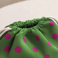 Tas Organizer Makeup Portabel Kapasitas Besar dengan Tali Serut, Motif Garis Warna Kontras, Kantong Penyimpanan Cinch-top
