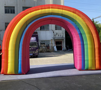 Arche publicitaire géante Oxford 5,3x3,9m gonflable avec lumières LED, installation facile pour la Journée de la fierté