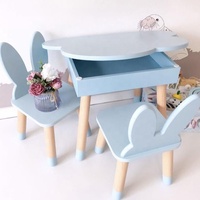 Meubles en bois bon marché pour apprendre à jouer et à étudier, conception personnalisée en gros, table et chaises pour enfants qui lisent