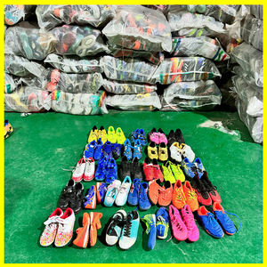 Zapatos de Fútbol de Marca Usados para Niños, Zapatillas de Fútbol de Segunda Mano con Tacos Largos y Cortos, Fardos de Exportación - Product Image 5