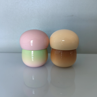 Vente en gros de pots de fard à joues liquide en forme de champignon en plastique de 5ml avec pinceau en silicone emballage de maquillage de bouteille de brillant à lèvres de luxe de 5g