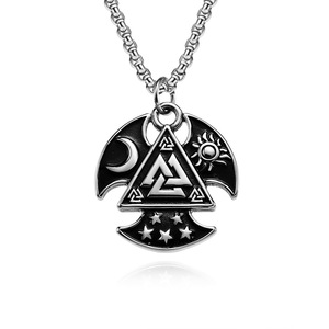 Collier hache de combat viking nordique Odin en acier inoxydable, pendentif unisexe avec motif soleil, lune et étoiles, breloque à thème géométrique - Product Image 5