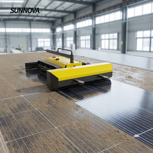 SUNNOVA L3 Petite machine de nettoyage de panneaux solaires portable avec brosse de nettoyage, robot de nettoyage sur chenilles à inclinaison de 25°, économique - Product Image 1