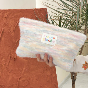Sites de commerce électronique chinois Sacs et étuis à cosmétiques avec logo personnalisé de haute qualité Sac de rangement pour cosmétiques <span class=keywords><strong>en</strong></span> peluche <span class=keywords><strong>arc</strong></span>-<span class=keywords><strong>en</strong></span>-<span class=keywords><strong>ciel</strong></span> - Product Image 4