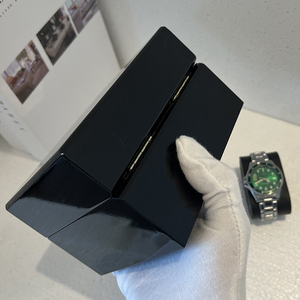 Estuche <span class=keywords><strong>de</strong></span> Lujo <span class=keywords><strong>para</strong></span> Reloj con Logotipo Personalizado, <span class=keywords><strong>Caja</strong></span> <span class=keywords><strong>de</strong></span> <span class=keywords><strong>Madera</strong></span> Lacada en Negro Brillante con Interior <span class=keywords><strong>de</strong></span> Cuero PU Negro <span class=keywords><strong>para</strong></span> Viaje - Product Image 4