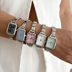 Orologio al Quarzo Classico da Donna in Acciaio Inossidabile Impermeabile con Cinturino Italiano Personalizzabile - Product Image 6