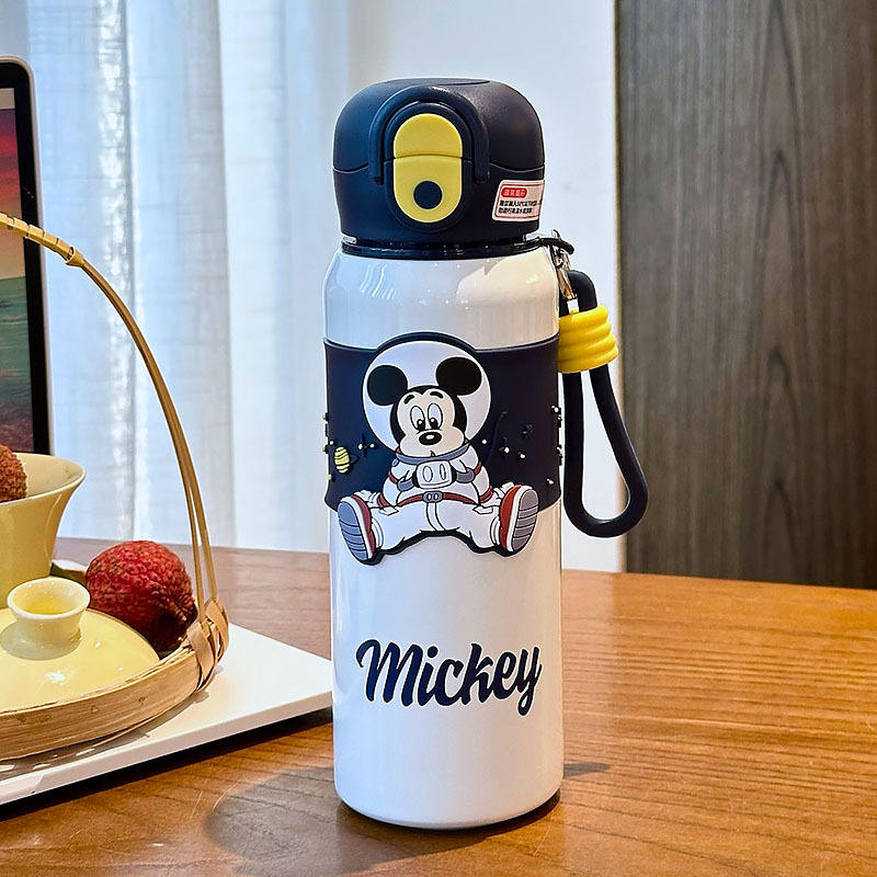 มิกกี้ บลู