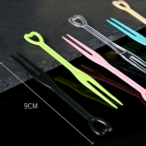 Mini fourchettes en plastique jetables portables de qualité alimentaire de haute qualité et de couleur personnalisée bon marché pour gâteau aux fruits - Product Image 5