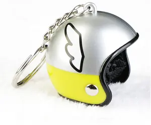 Porte-clés gadget créatif et mignon, mini pendentif de moto, casques, joli porte-clés