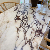 Table ovale élégante au design moderne Cammy Stone, table de salon, table de salle à manger en marbre blanc Calacatta Viola tendance