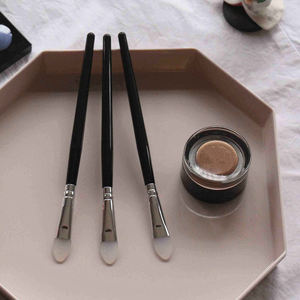 Pour appliquer la crème de fond de teint liquide ombres à paupières couleurs des lèvres avec sac pinceaux de maquillage en silicone professionnels 3 pièces - Product Image 6