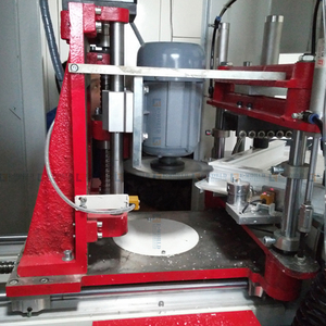 Machine de nettoyage d'angle pour profilés UPVC Eworld CNC avec moteur, équipement automatique de suppression des joints pour la production de fenêtres et de portes - Product Image 6