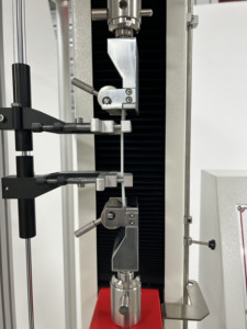 Máquina de Ensayo de Tracción de Caucho de 2KN con Extensómetro de Gran Deformación, ASTM D412 ISO 37, Probador de Tracción Universal de Columna Única - Product Image 3