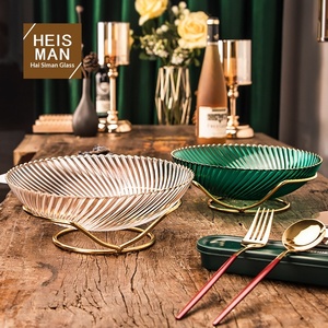 Assiette à fruits <span class=keywords><strong>plate</strong></span> de style européen faite à la main avec incrustation dorée, bol en verre émaillé coloré, design sergé, base métallique, grande capacité pour la maison - Product Image 1