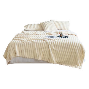 Couverture en <span class=keywords><strong>fourrure</strong></span> <span class=keywords><strong>de</strong></span> <span class=keywords><strong>lapin</strong></span> la plus vendue, chaude, douce et polyvalente pour toutes les saisons, couverture <span class=keywords><strong>de</strong></span> sieste pour la maison et le bureau, personnalisable - Product Image 4