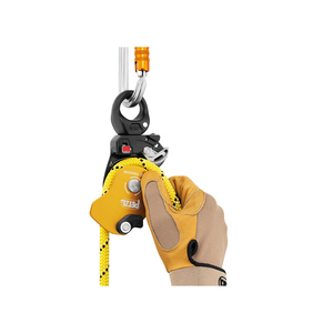 <span class=keywords><strong>Poulie</strong></span> <span class=keywords><strong>PETZL</strong></span> PRO TRAXION <span class=keywords><strong>Poulie</strong></span> de capture de progression à très haut rendement et résistante aux chutes avec système de levage à réglage pivotant - Product Image 5