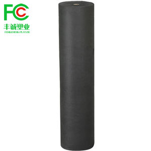 Pp tissu non tissé <span class=keywords><strong>tapis</strong></span> de mauvaises herbes <span class=keywords><strong>anti</strong></span>-herbe couverture légumes sol protéger tissu - Product Image 4