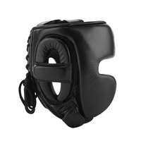 Casque de protection intégral professionnel réglable en PU avec sangle de menton réglable pour la boxe, le taekwondo et l'entraînement aux arts martiaux