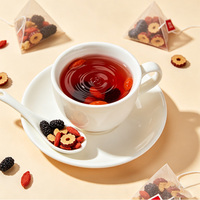 Premium Private Label Jujube Goji-Beeren Maulbeere Zuckerfreie Koffeinfreie Pyramiden-Teebeutel OEM Maßgeschneiderte Formel für Frauen-Vitalität