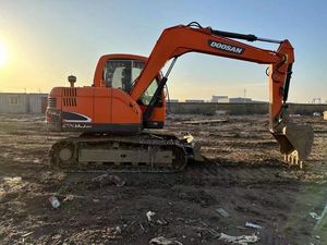 Miniexcavadoras Doosan de segunda mano DX80, componentes originales, incluido PLC de caja de cambios de motor a la venta - Product Image 6