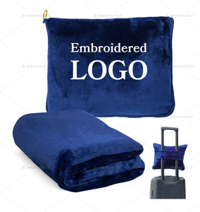 OEM kustom Logo 2 in 1 pesawat selimut perjalanan dengan bantal portabel bordir selimut perjalanan untuk pesawat Hadiah <span class=keywords><strong>Set</strong></span> - Product Image 1