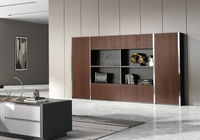 Armoire de classement exécutive avec portes en bois foncé, étagères ouvertes et tiroirs pour le rangement commercial des bureaux